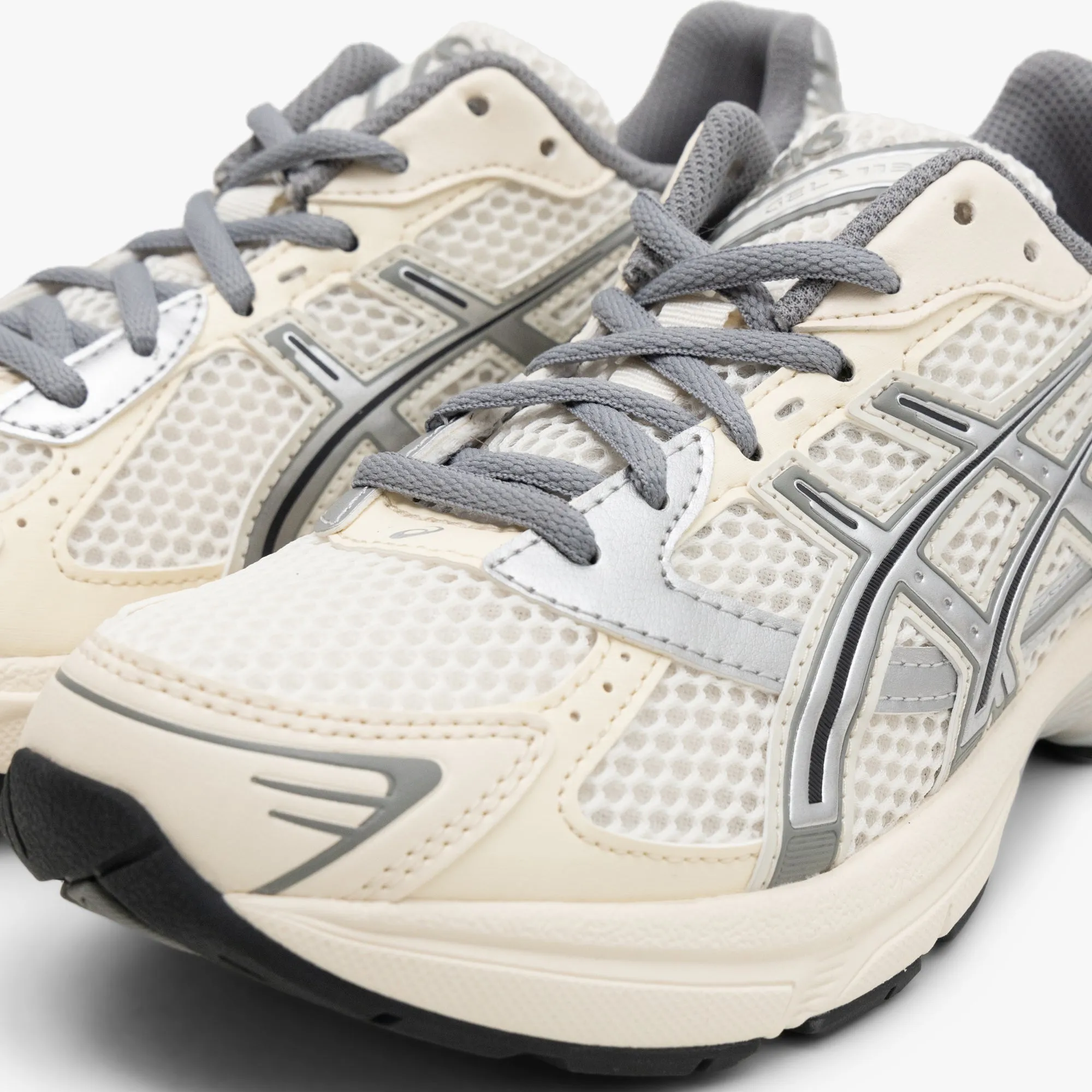 ASICS Women's GEL-1130 Cream / Clay Grey
