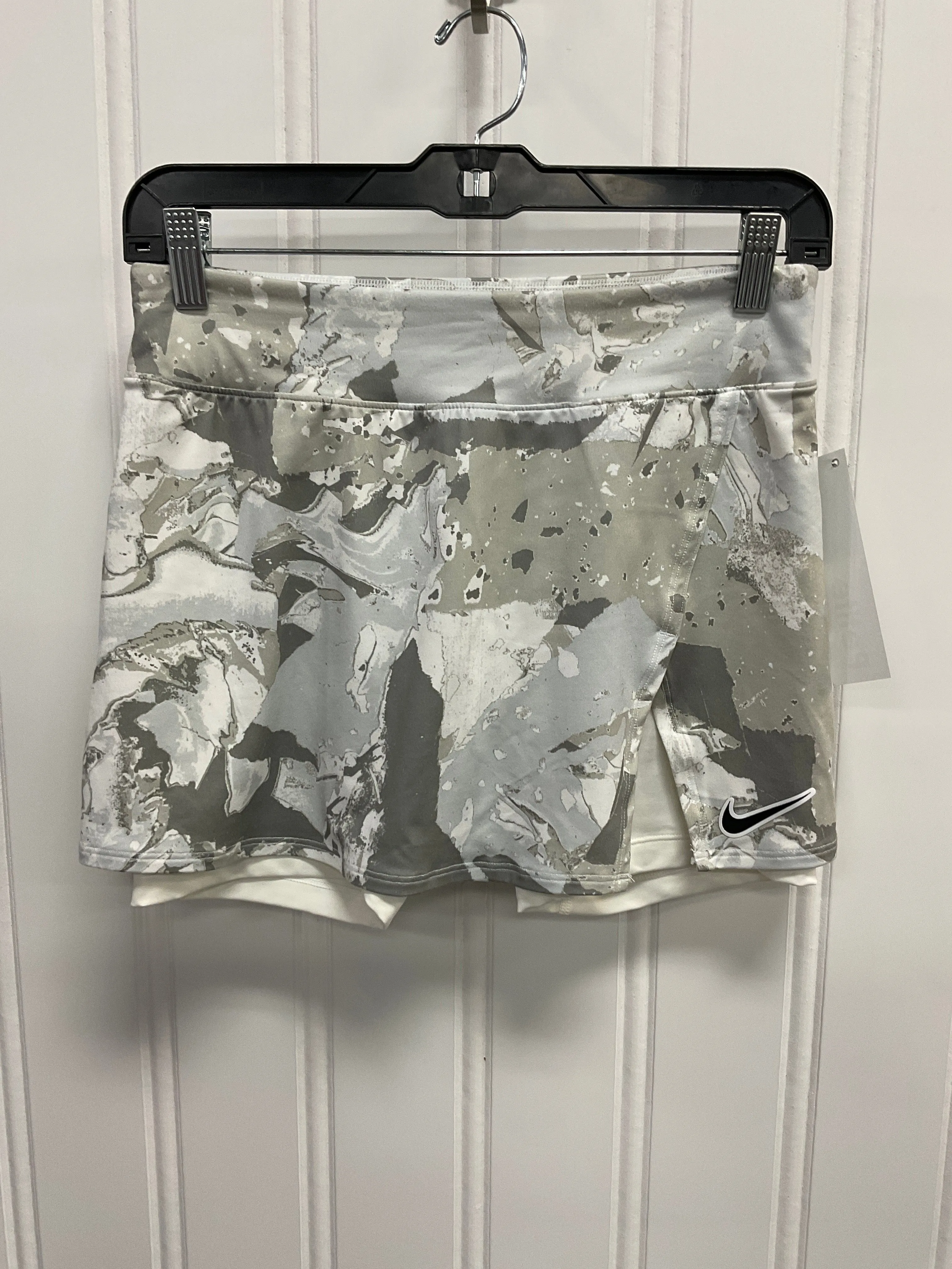 Athletic Skort By Nike Apparel In Green & Grey, Size:Sp