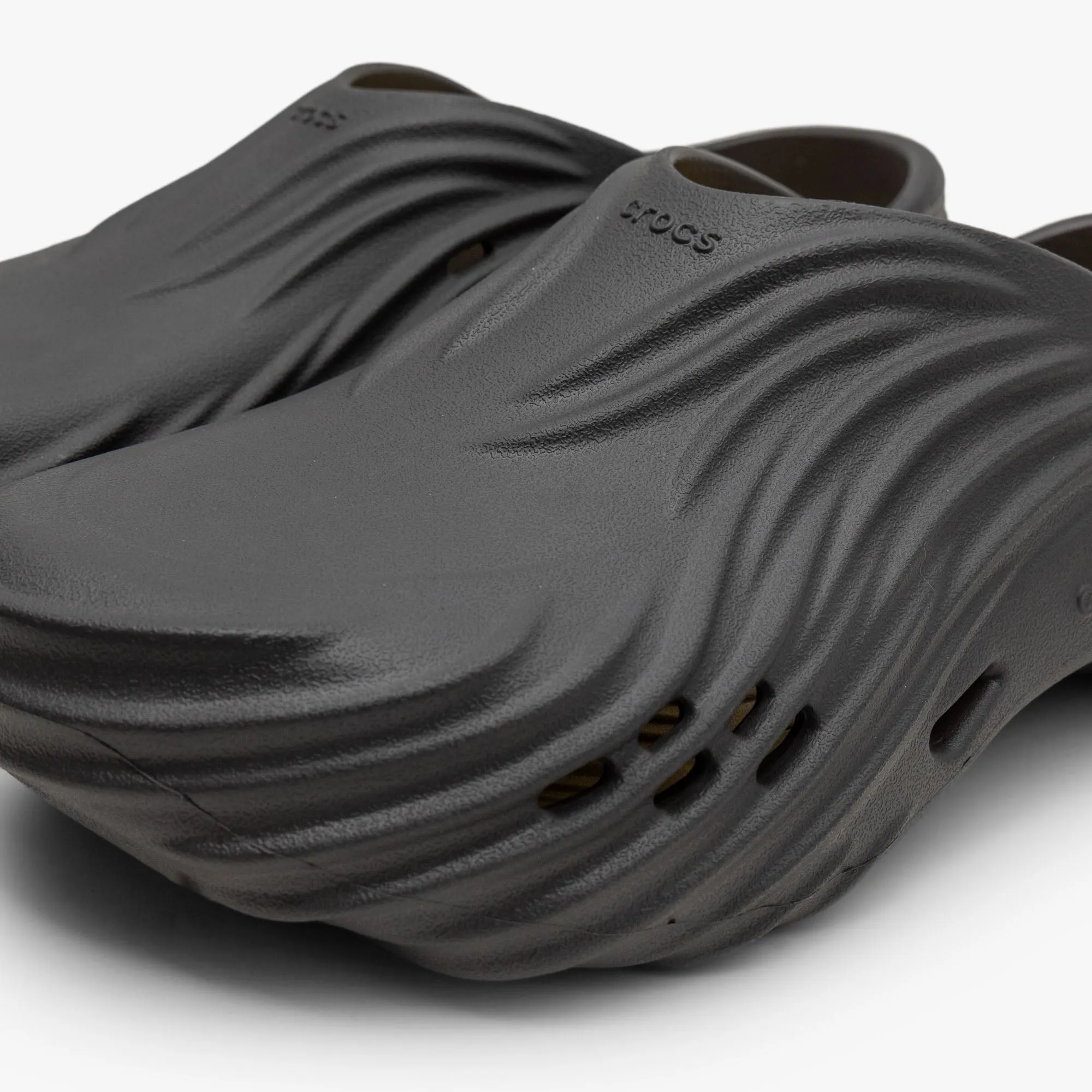 Crocs Echo Wave / Black