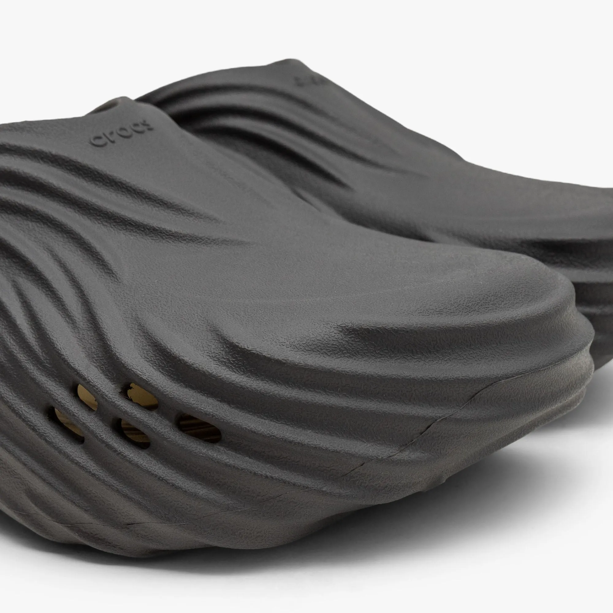 Crocs Echo Wave / Black