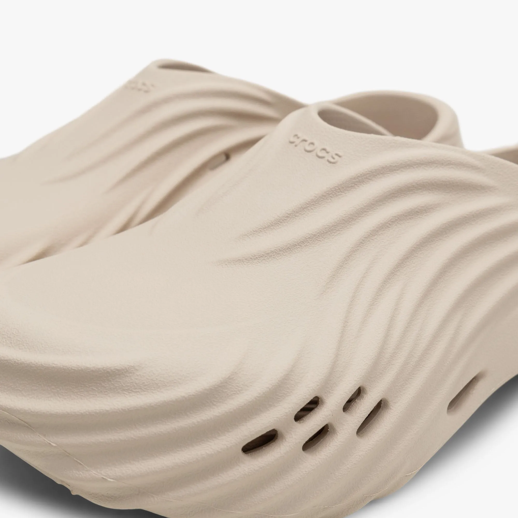 Crocs Echo Wave / Tan