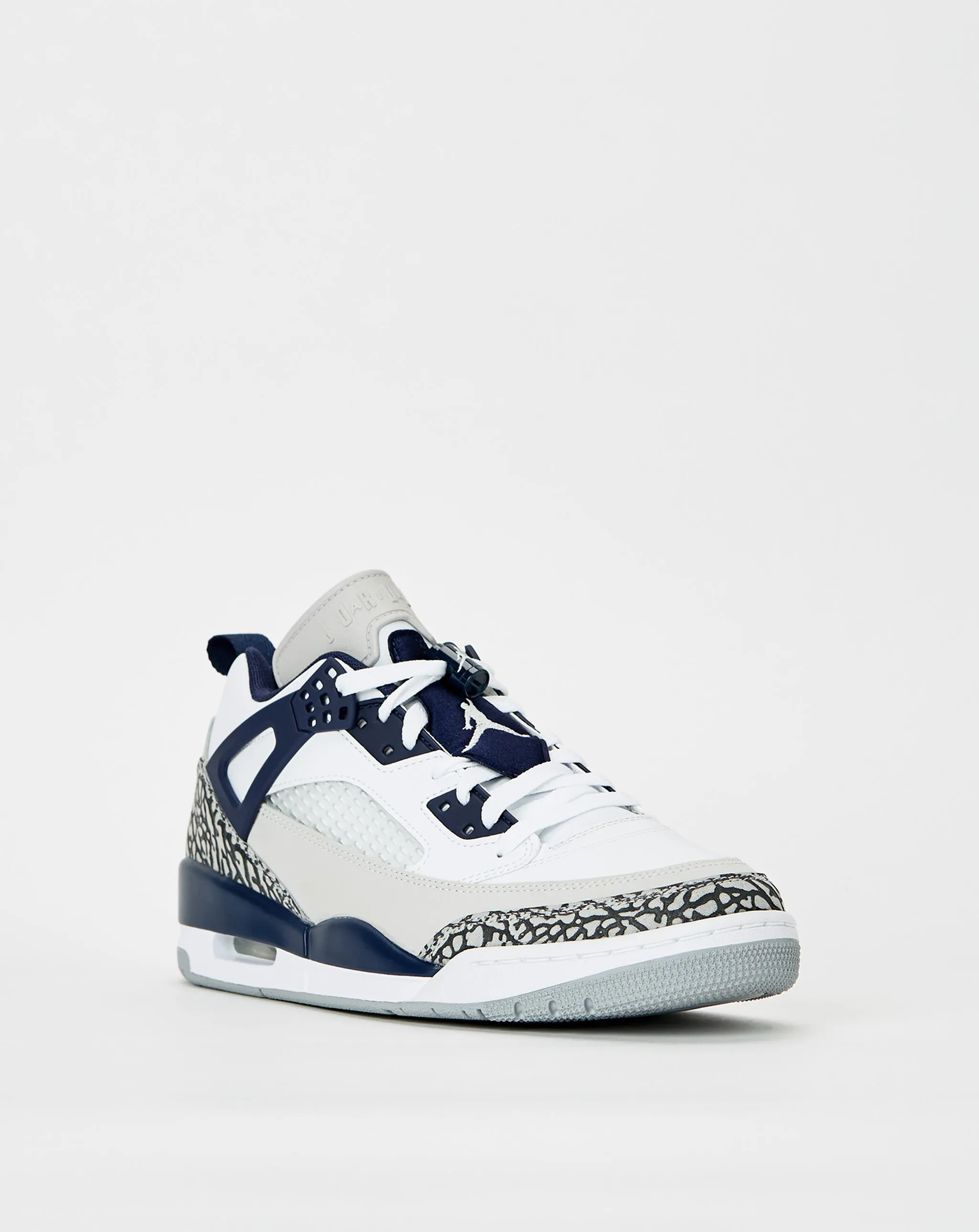 Jordan Spizike Low