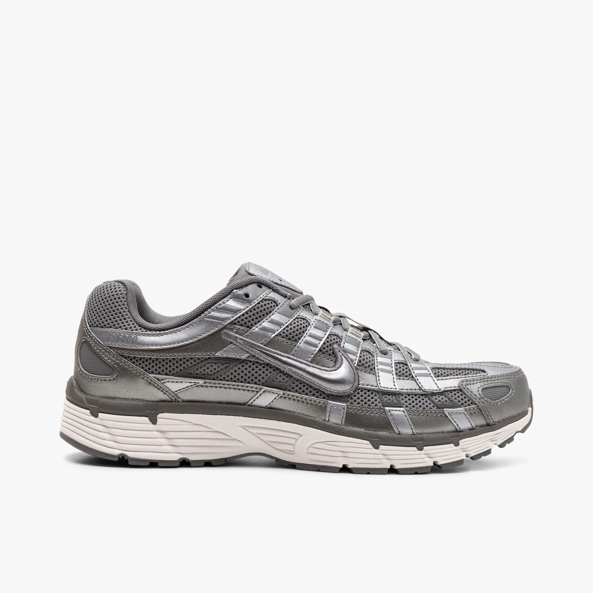 Nike P-6000 / Metallic Cool Grey / Cool Grey - White