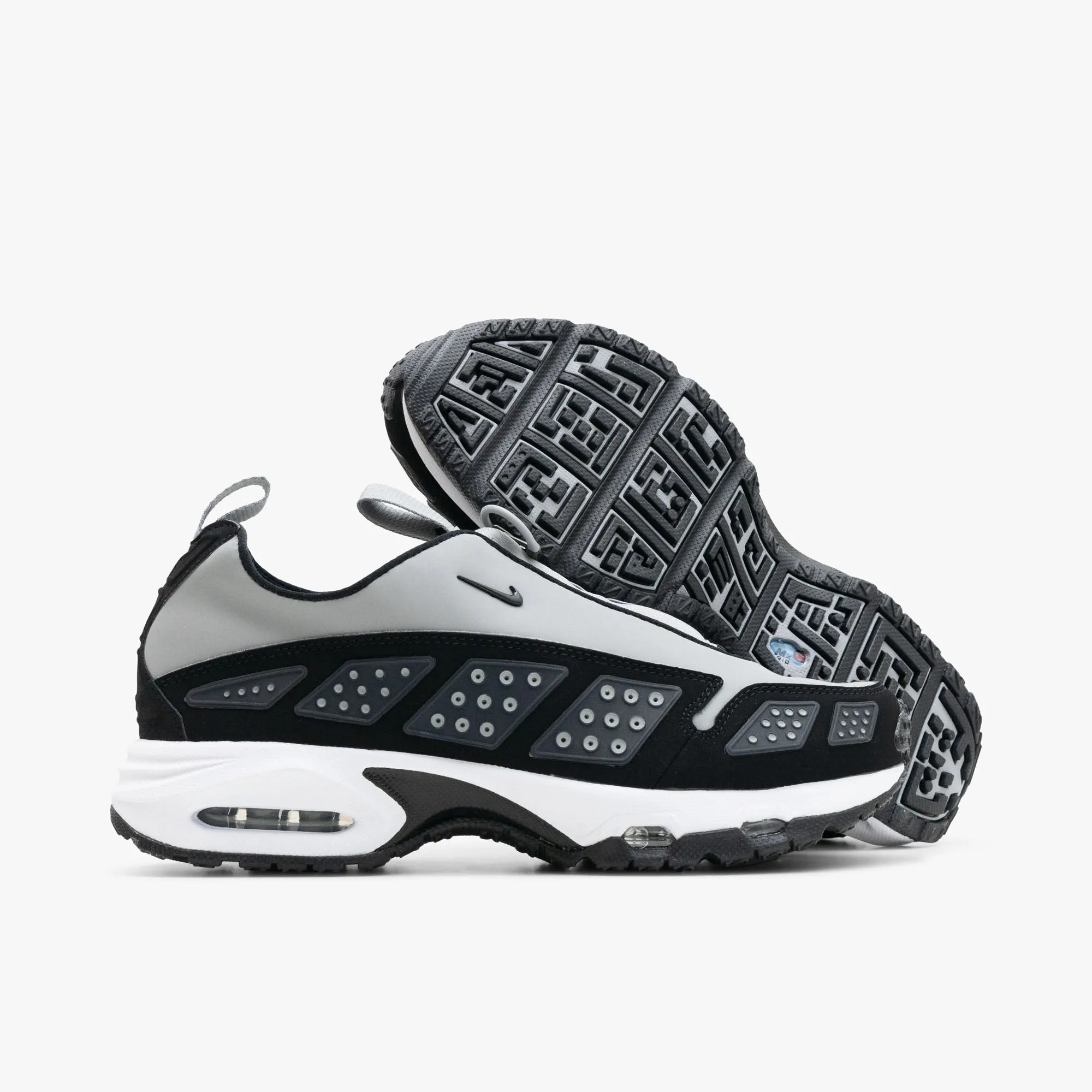 Nike Women's Air Max SNDR Silver / Black - White