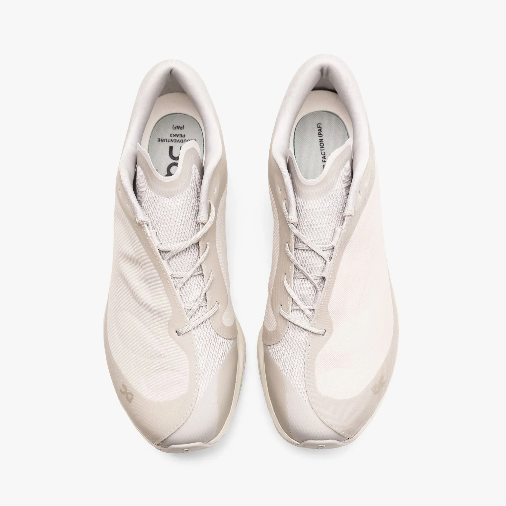 On x PAF Cloudventure Peak Ice / Moondust