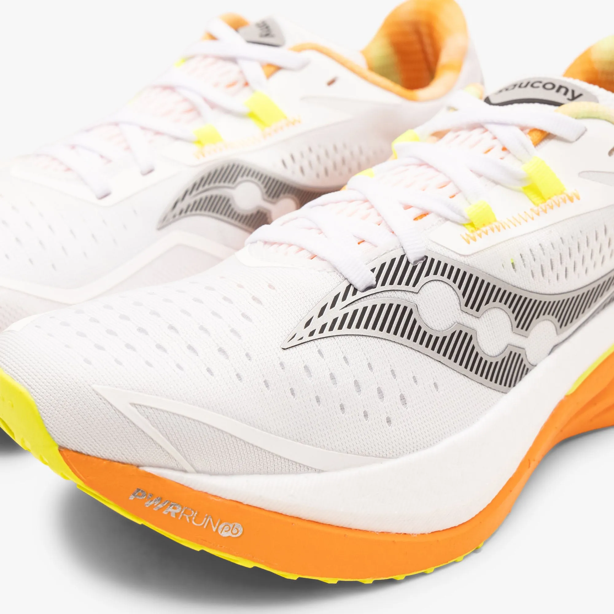 Saucony Endorphin Speed 4 / White / Peel
