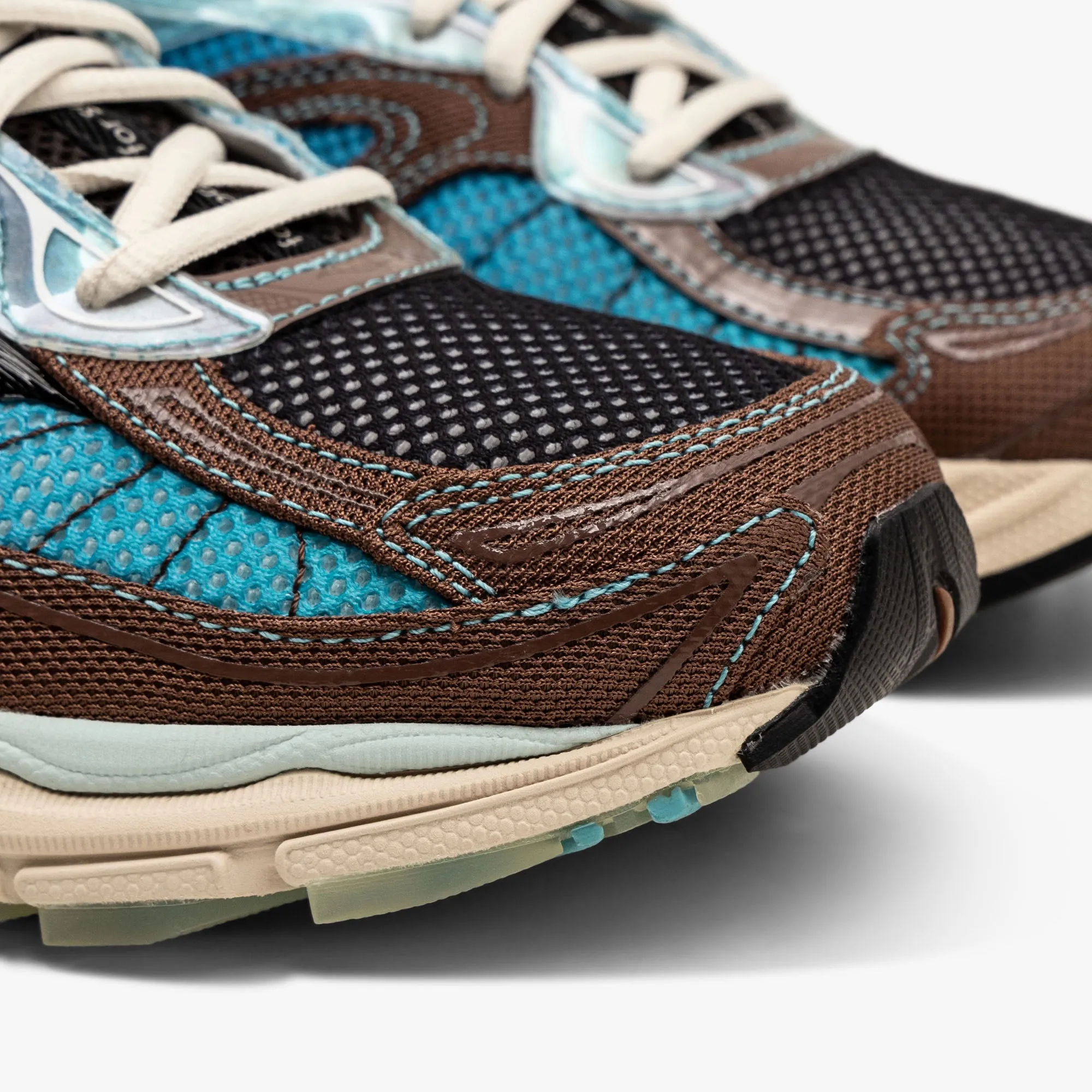 Saucony x Footpatrol ProGrid Omni 9