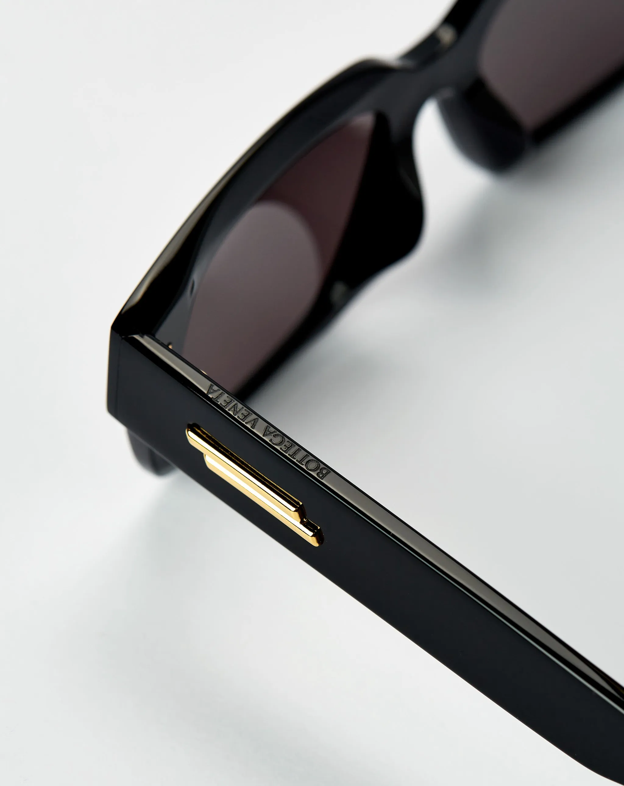 Ultrathin Squared Sunglasses